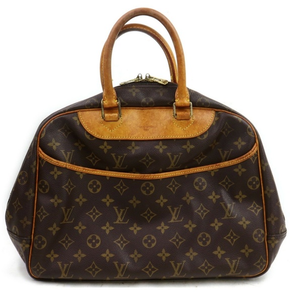 Louis Vuitton Handbags - 💯%Authentic Louis Vuitton Deauville
